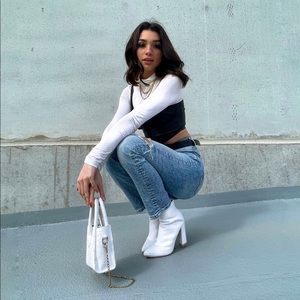 Meet your Posher, Alexis